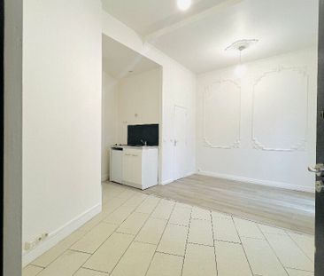 Location Appartement 1 pièce 21m² - Photo 3