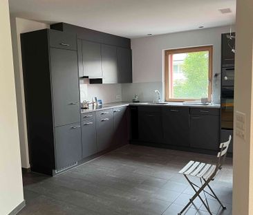 2.5 Zimmer, 145 m², 1. Stock - Photo 2
