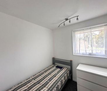 4 bedroom house to rent - Photo 2