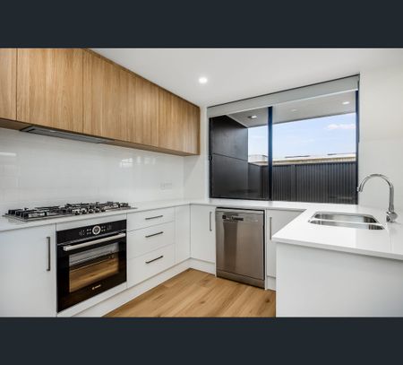 12/1 Stroud Street South, Cheltenham, SA 5014 - Photo 2