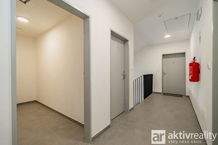 Pronájem bytu 2+kk 62 m² - Photo 4