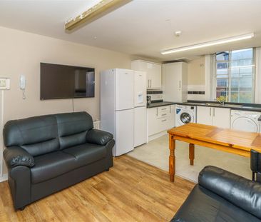 6 bed apartment to rent in Clayton Street West, Newcastle Upon Tyne... - Photo 3