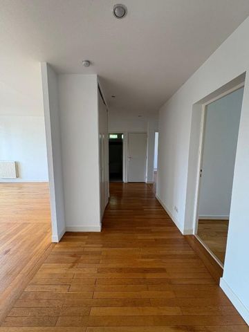 APPARTEMENT 5 pièce(s) - 110m² - Photo 3