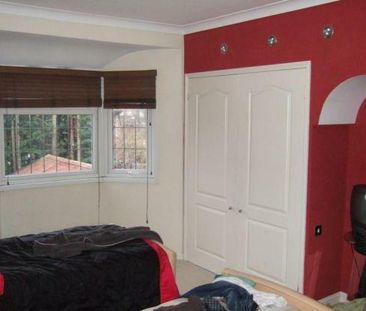 5 bedroom detached house to rent - Photo 3