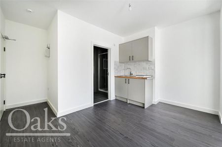 Studio to rent - Photo 3