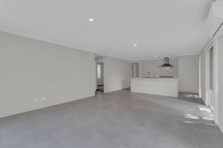 Four Bedroom Home in Waroona - Photo 2