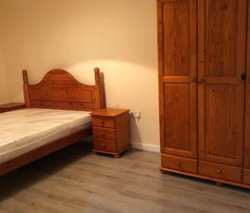 2 Bed Flat, The Reach, L3 - Photo 1
