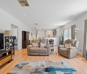 Three Bedroom Home in Baldivis - Photo 2