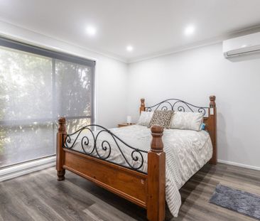 4 Bedroom large airconditioned home in shoal bay - Photo 1