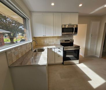For Lease - 2007 Dorval Avenue, Elmvale Acres and Area, Ontario - Photo 4