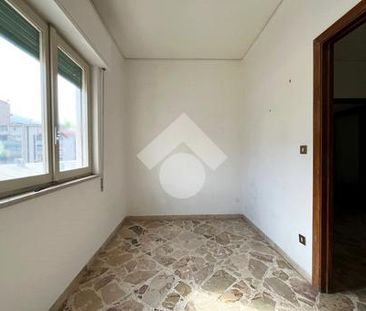 Quadrilocale in affitto - Photo 2