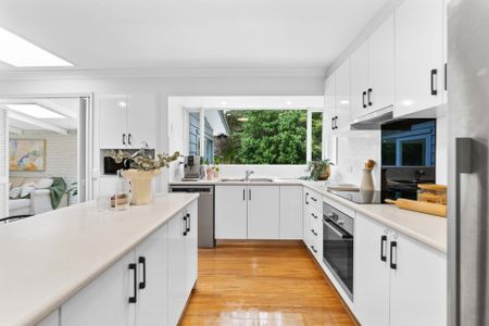 Renovating or Relocating? A Private Family Oasis for a 6-Month Lease - Photo 4