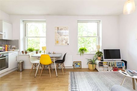 Lovely one bedroom apartment in Highbury. - Photo 3