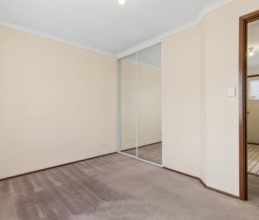 Easy‑Care 2x1 Home - Photo 2