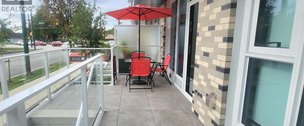 157 5189 EARLES STREET — 1 Bedroom - Photo 1