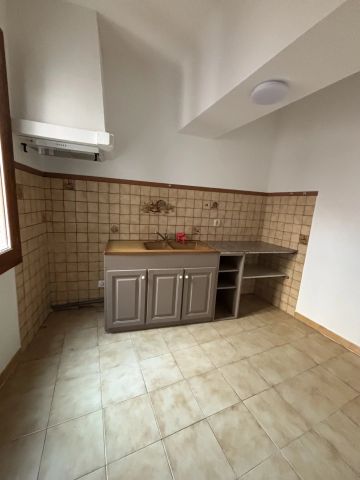 Location Appartement 3 pièces 56m² NIMES 30000 - Photo 4