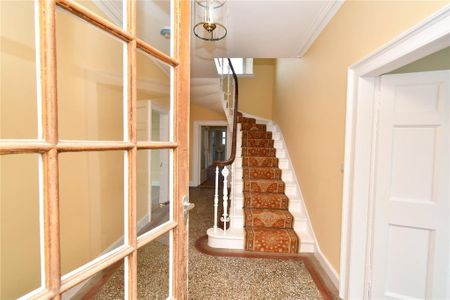 4 bedroom detached house to rent - Photo 4