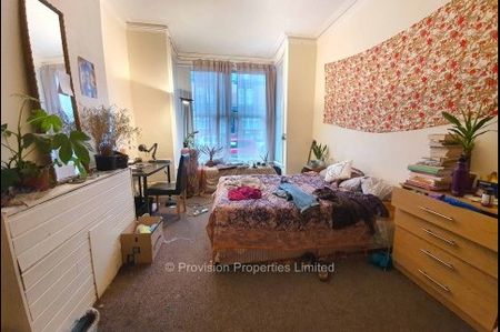 6 Bedroom Student House Hyde Park - Photo 4