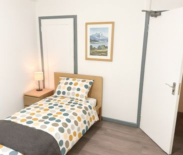 4 Bed Flat, London Road, CR7 - Photo 1