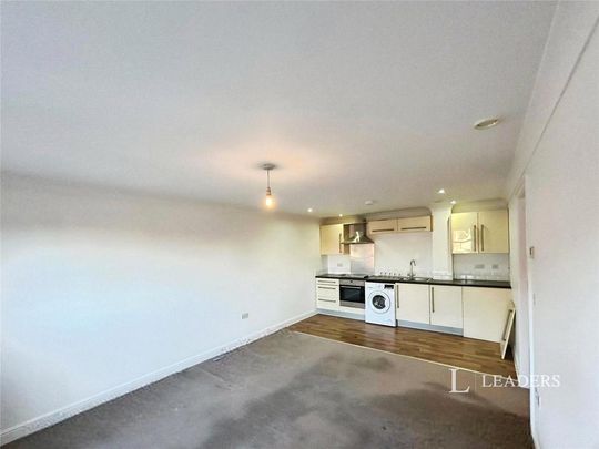 2 bedroom flat to rent - Photo 1