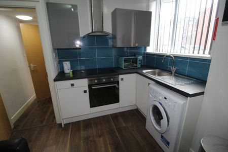 Hawkins Street, Flat, PRESTON, Lancashire PR1 7HR - Photo 2