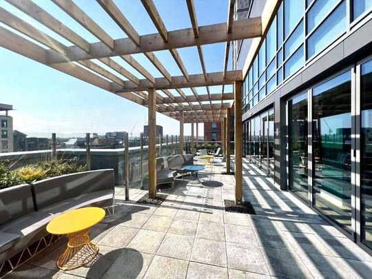 Rent at the iconic Thames Quarter; this 7th floor, two bedroom, 2 bathroom, apartment is situated in this modern rental community with superb on site residents facilities. - Photo 1