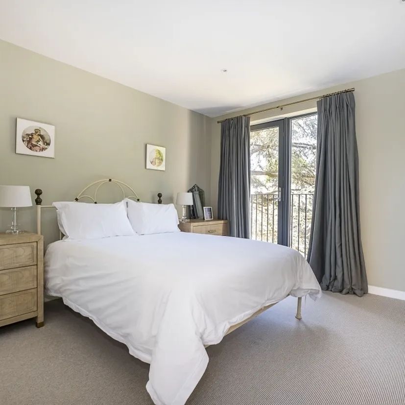 3 bedroom end of terrace house to rent - Photo 1