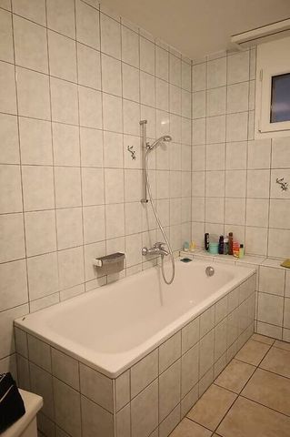 Appartement 6,5 en duplex avec jardin 2 775.- par mois - Foto 3