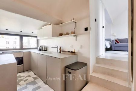 Location studio, Paris 4ème (75004), 1 pièce, 23 m², ref 85160446 - Photo 3