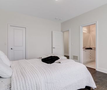 For Lease - 62 Threshing Mill Boulevard, Oakville, Ontario - Photo 4