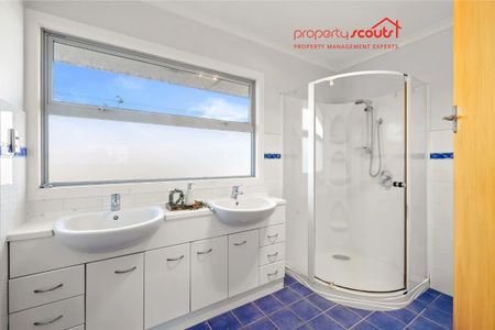 Family Rental with Sea Views - Photo 4