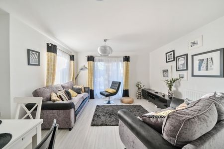 2 bedroom flat to rent - Photo 5