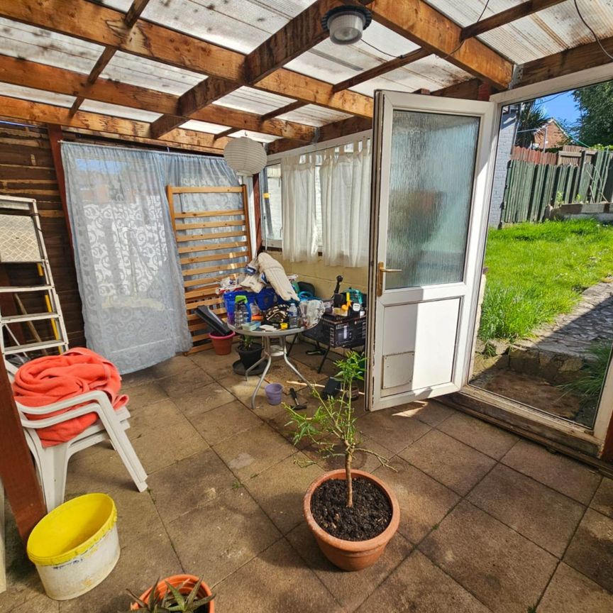 Price £1,200 pcm - Available Now - Part Furnished - Photo 1