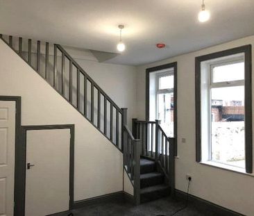 2 bedroom bungalow to rent - Photo 2