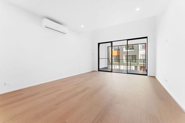 One year old property for lease - Tonsley campus - Photo 1