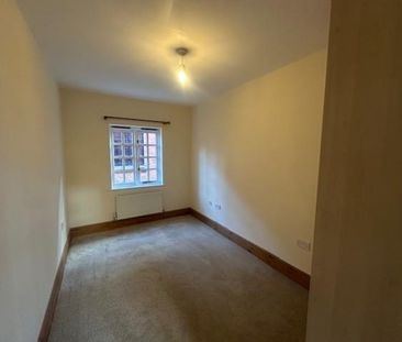 2 bedroom Flat To Let - Photo 5