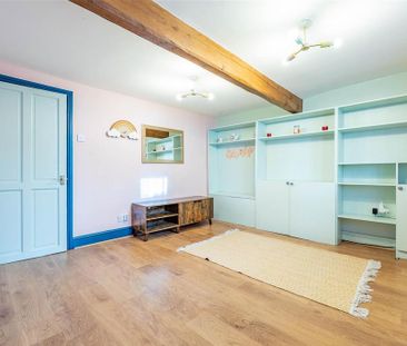2 bedroom end of terrace house to rent - Photo 5