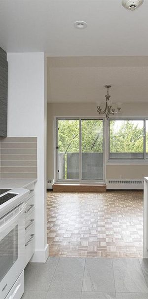 1 Bedroom - 50 Avenue Willowdale, Montréal - Photo 1