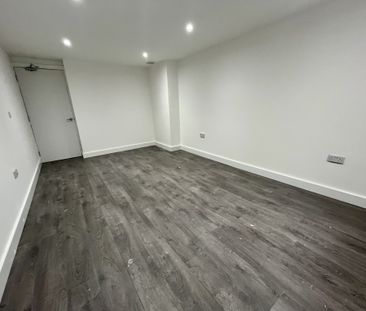 Daisy Hill, Dewsbury - Photo 5