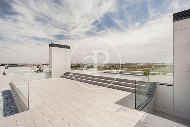Luxury Flat for rent in Pozuelo de Alarcón, Autonomous Region of Madrid - Photo 1