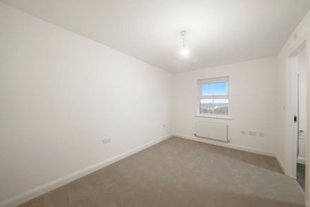 2 bedroom end of terrace house to rent - Photo 5