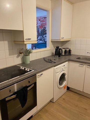 2 Bed Flat, Scotia Building, E1W - Photo 4