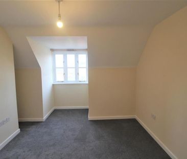 3 bedroom terraced house to rent - Photo 4