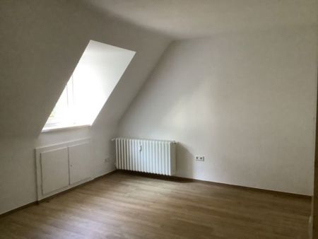 Komm nach Kupferdreh! Schön renoviertes Apartment mit Balkon, gr. Küche und beheizter Extra Mansarde und Balkon - Photo 3