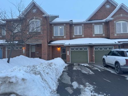 For Lease - 247 HUNTERBROOK Street, Kanata, Ontario - Photo 4