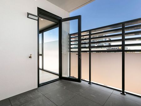 212/5 Beavers Road, Northcote - Photo 4