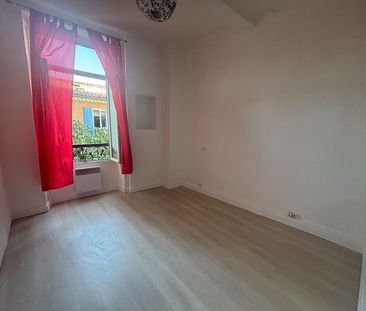 Location Appartement 2 pièces 40m² NIMES 30000 - Photo 1