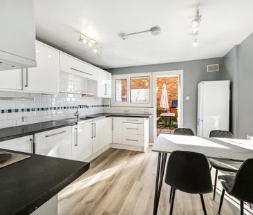 3 bedroom terraced house to rent - Photo 6