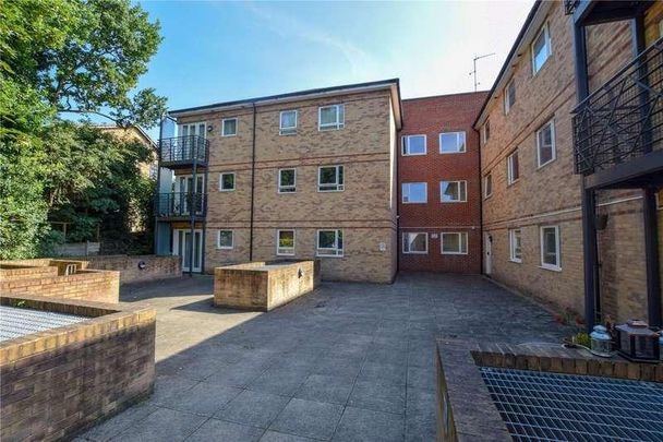 Bridgepoint Court, Old Watford Road, St. Albans, Hertfordshire, AL2 - Photo 1