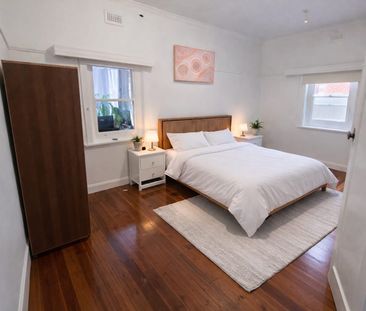 Ideal Family Home at Premium location, fully furnished, walking dis... - Photo 5